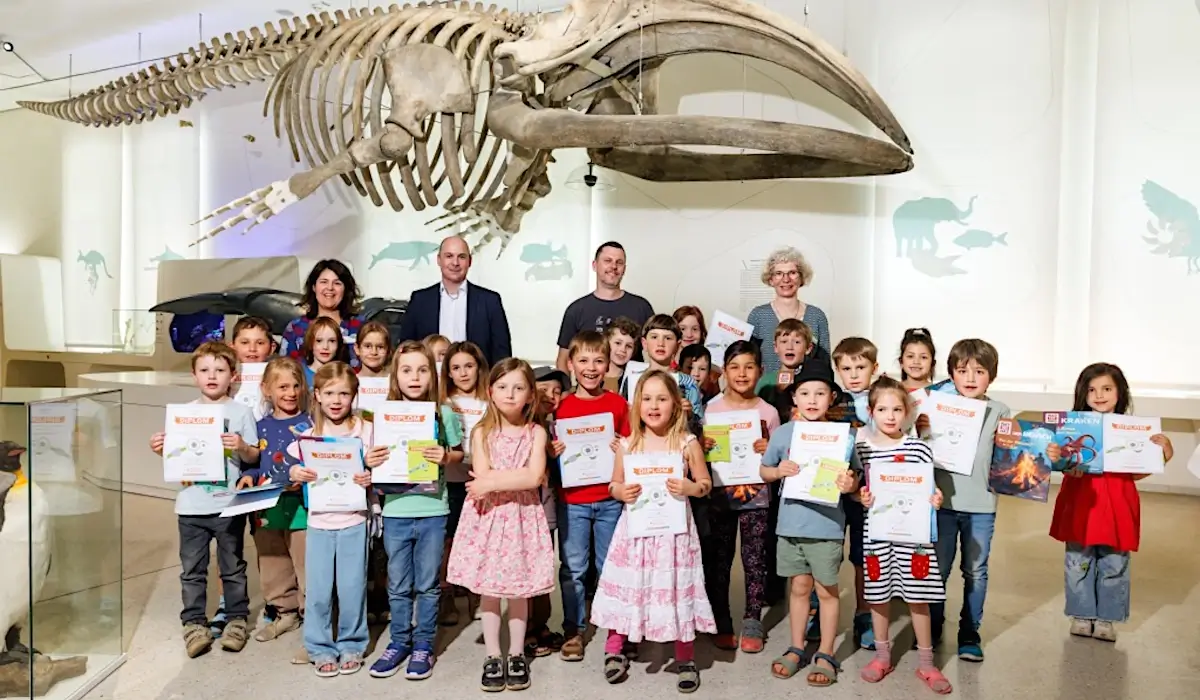 Neue kleine Forscherinnen und Forscher erhalten ihr Forscherdiplom im Naturkundemuseum Karlsruhe